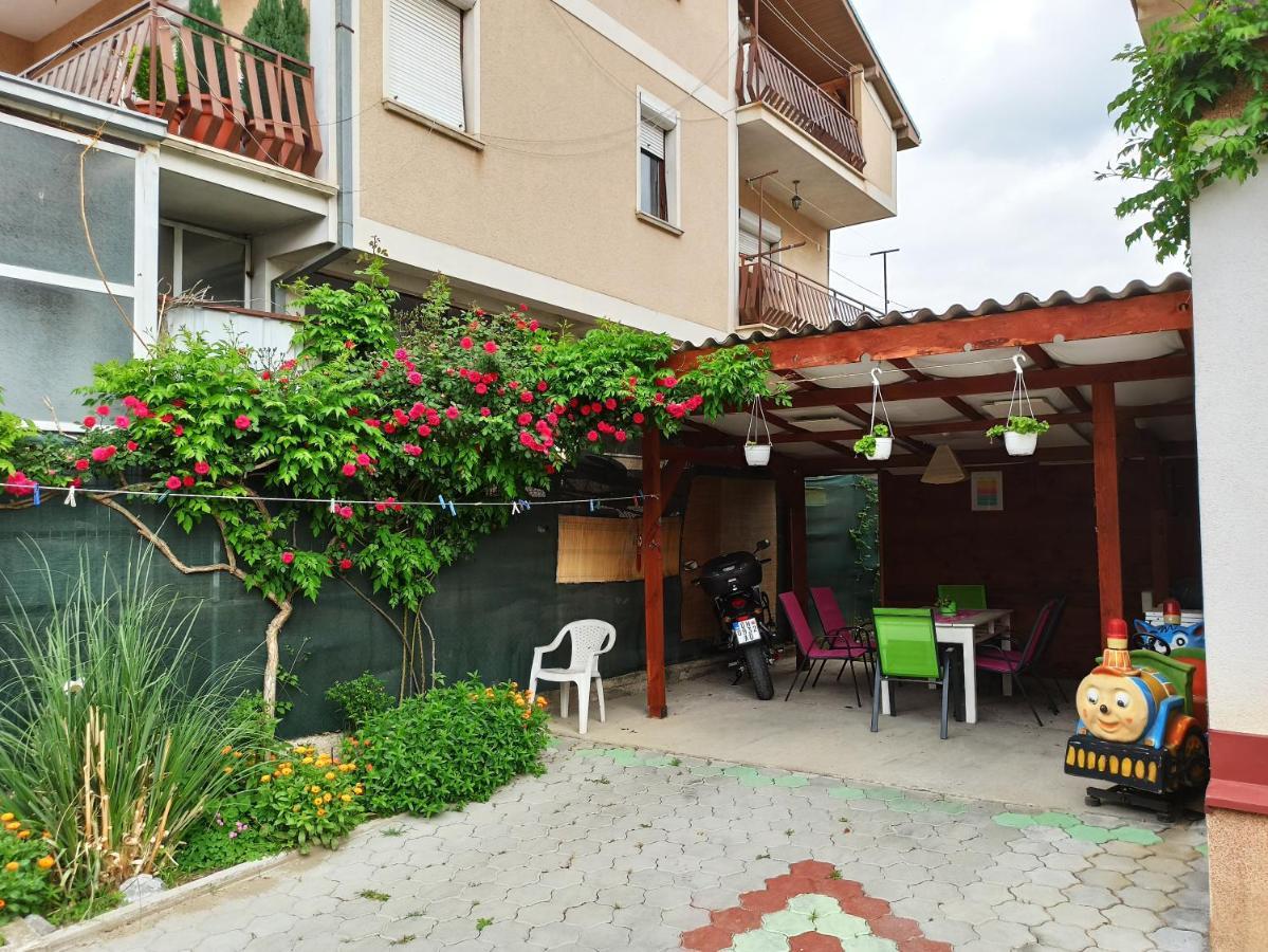 Vila Biljana Ohridアパートメント エクステリア 写真